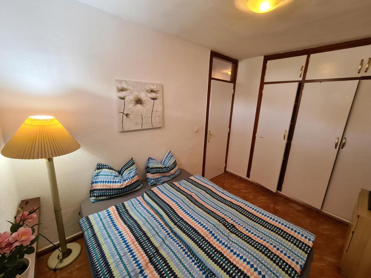 Vida Loca Only 190 Meters To The Sea, Balcony, Sea View, Pool, Wifi Appartamento Playa Feñabe Esterno foto